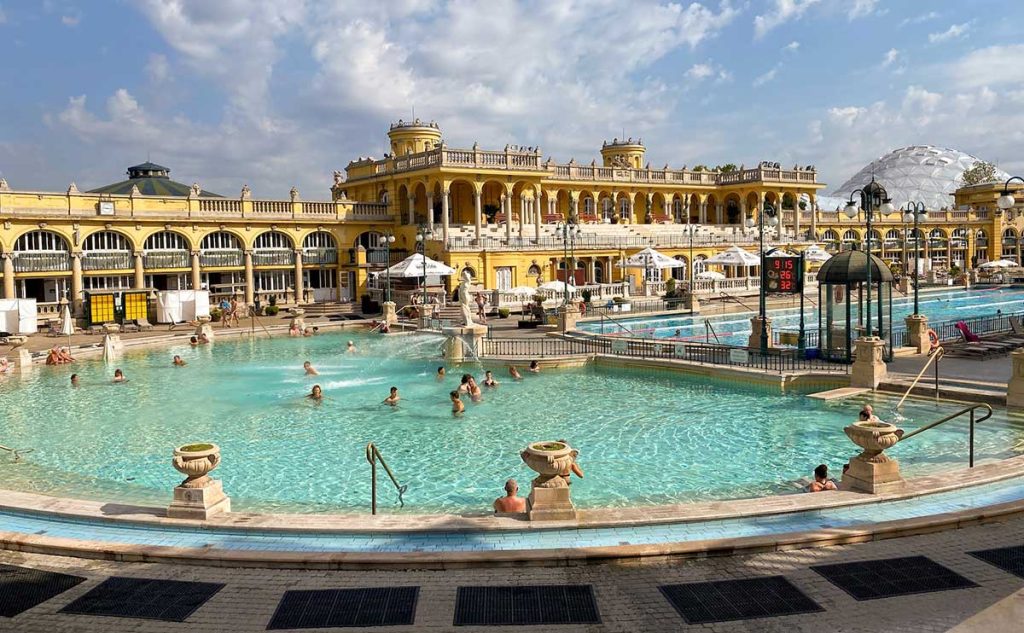 Thermal bath in Budapest