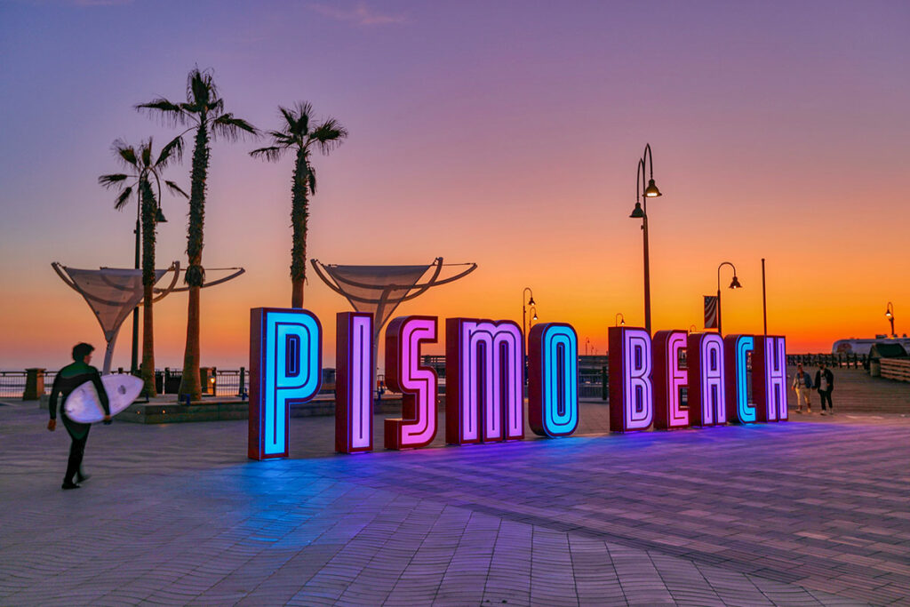 Pismo beach pier plaza